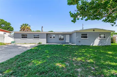 1306 10th St, Daytona Beach, FL 32117
