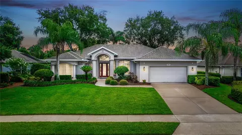 305 Hazeltine Dr, Debary, FL 32713