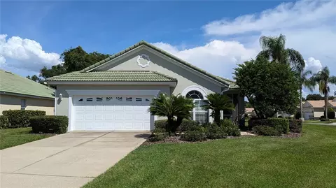 338 Foxhill Dr, Debary, FL 32713