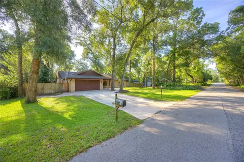 821 N Frankfort Ave, Deland, FL 32724