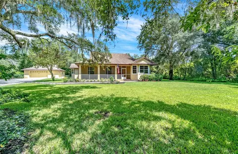 1327 Trail By The Lk, Deland, FL 32724