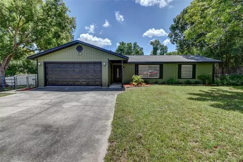 371 Chestnut Ave, Orange City, FL 32763