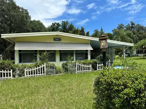 322 Ivanhoe Cir, Lady Lake, FL 32159