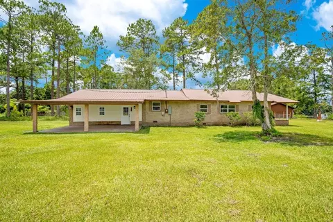 114 Lake Edge Trl, Interlachen, FL 32148