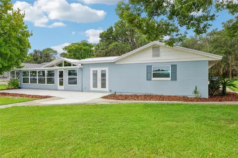1553 Lakeside Dr, Deland, FL 32720