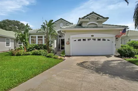 450 Foxhill Dr, Debary, FL 32713