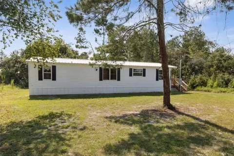 45637 Cedar St, Paisley, FL 32767