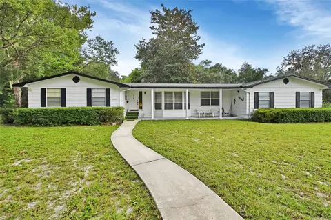 2352 Chapel Hill Dr, Deland, FL 32720