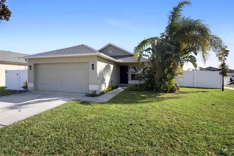 3435 Arabesque Dr, Deland, FL 32724