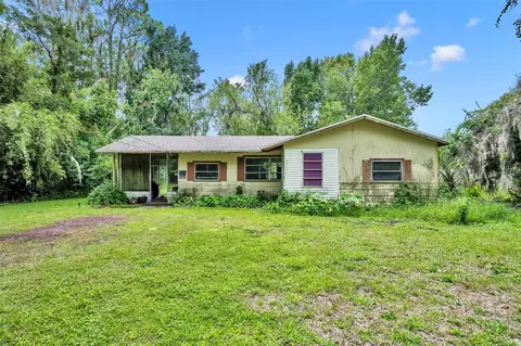 1711 Old 100 Rd, Geneva, FL 32732