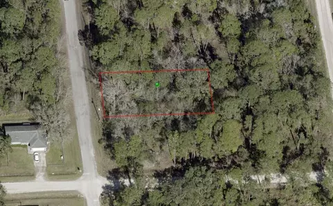 2221 8th Ave, Deland, FL 32724