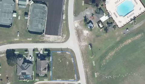 7107 Strafford Oaks Dr, Sebring, FL 33875