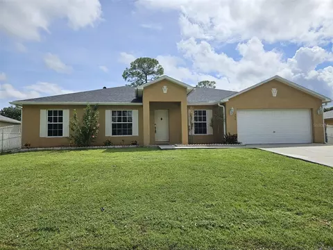 754 Thuringer St NW, Palm Bay, FL 32907
