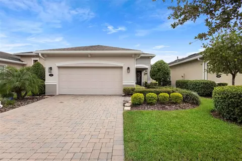 1685 Victoria Gardens Dr, Deland, FL 32724