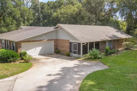 2600 S Glen Eagles Dr, Deland, FL 32724