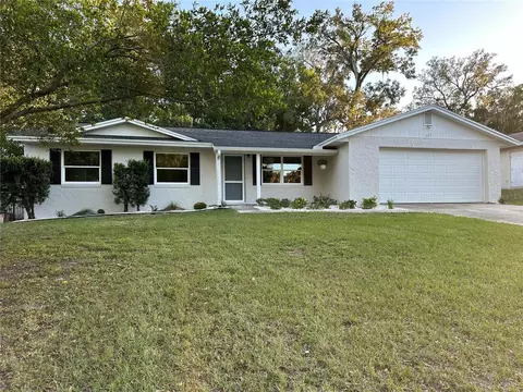 813 Forest Park Dr, Deland, FL 32720