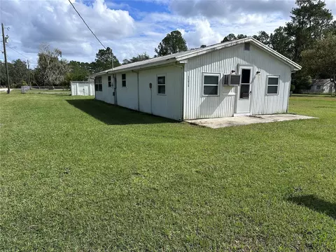 55028 6th St, Astor, FL 32102