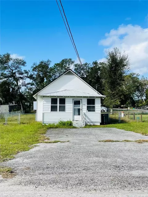 4486 Mills Rd, Deland, FL 32724