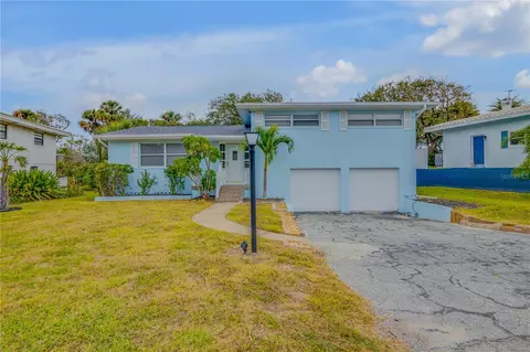 3 Hickory Ln, Daytona Beach, FL 32118