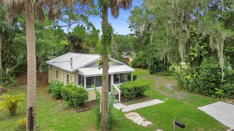 914 E 7th St, Sanford, FL 32771