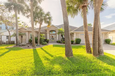143 N Palmetto Ave, Flagler Beach, FL 32136