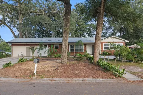 2667 Spring Ct, Deland, FL 32720