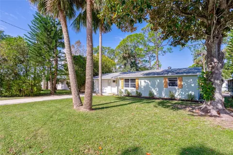 512 Holly St, South Daytona, FL 32119