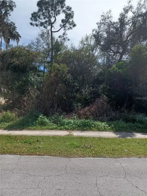 1723 2nd Ave, Deland, FL 32724