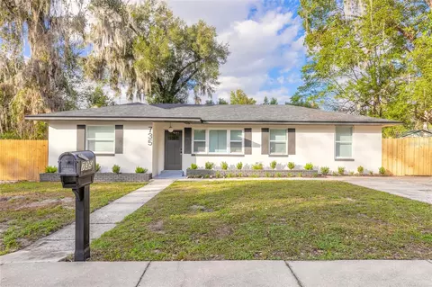 735 E Carolina Ave, Deland, FL 32724