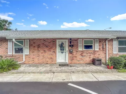 29 Fairway Ct #B, Deland, FL 32724