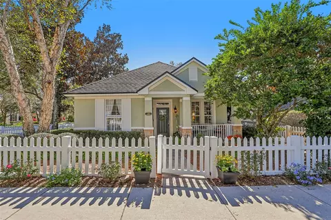 201 W Chancery Ln, Deland, FL 32724