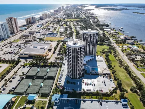 1 Oceans West Blvd #17A2, Daytona Beach Shores, FL 32118