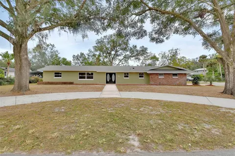 900 Crescent Pkwy, Deland, FL 32724