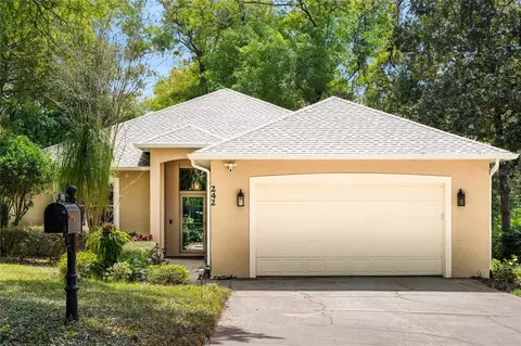 242 Westchester Dr, Deland, FL 32724