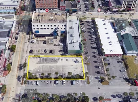 113 S Woodland Blvd, Deland, FL 32720
