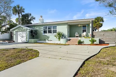 323 Wisteria Rd, Daytona Beach, FL 32118