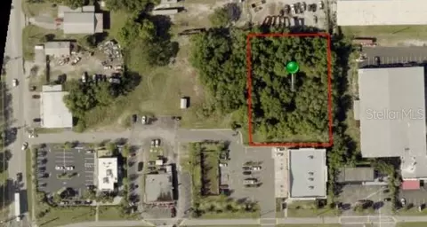 Newport Avenue, Deland, FL 32724