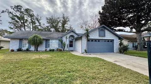 208 Quaker Ridge Dr, Daytona Beach, FL 32119