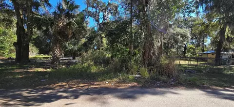 Center Street, Crescent City, FL 32112