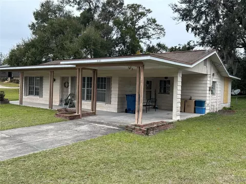 284 Orange Camp Rd, Deland, FL 32724