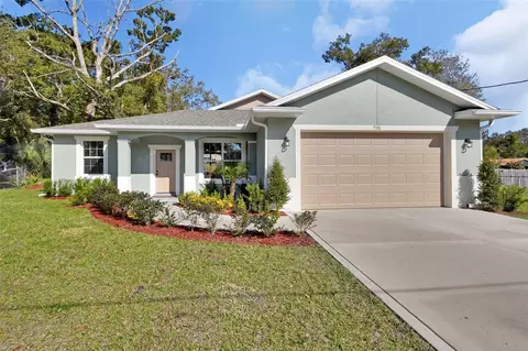 731 E Cox St, Deland, FL 32724