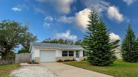 1036 Tompkins Dr, Port Orange, FL 32129
