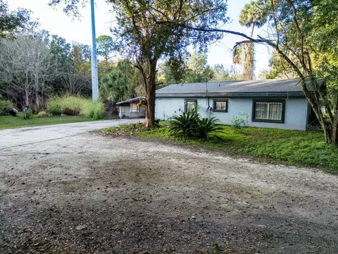 5450 Park Ave, De Leon Springs, FL 32130