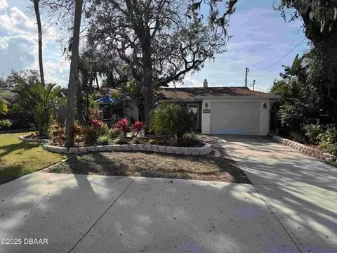 5960 Riverside Dr, Port Orange, FL 32127