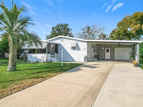 907 Rose Ln, The Villages, FL 32159