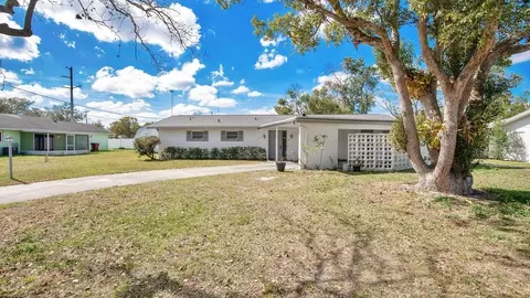 2255 Poinsettia Dr, Orange City, FL 32763