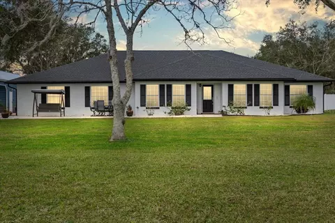 125 Country Circle Dr W, Port Orange, FL 32128