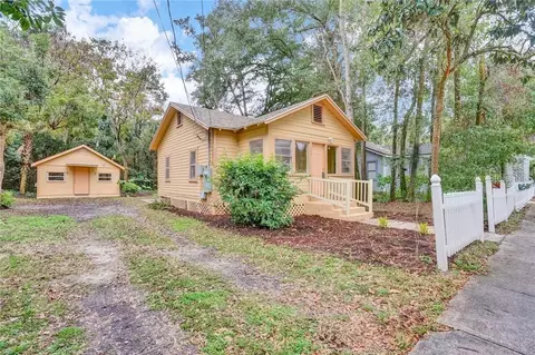236 E Voorhis Ave, Deland, FL 32724