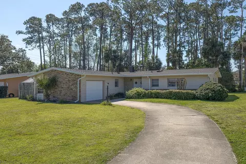 1504 Manor Dr, Daytona Beach, FL 32114