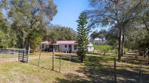 21020 SE 152nd Ln, Umatilla, FL 32784